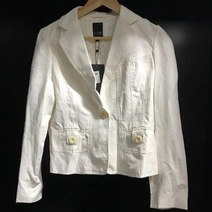 BNWT iora executive white blazer